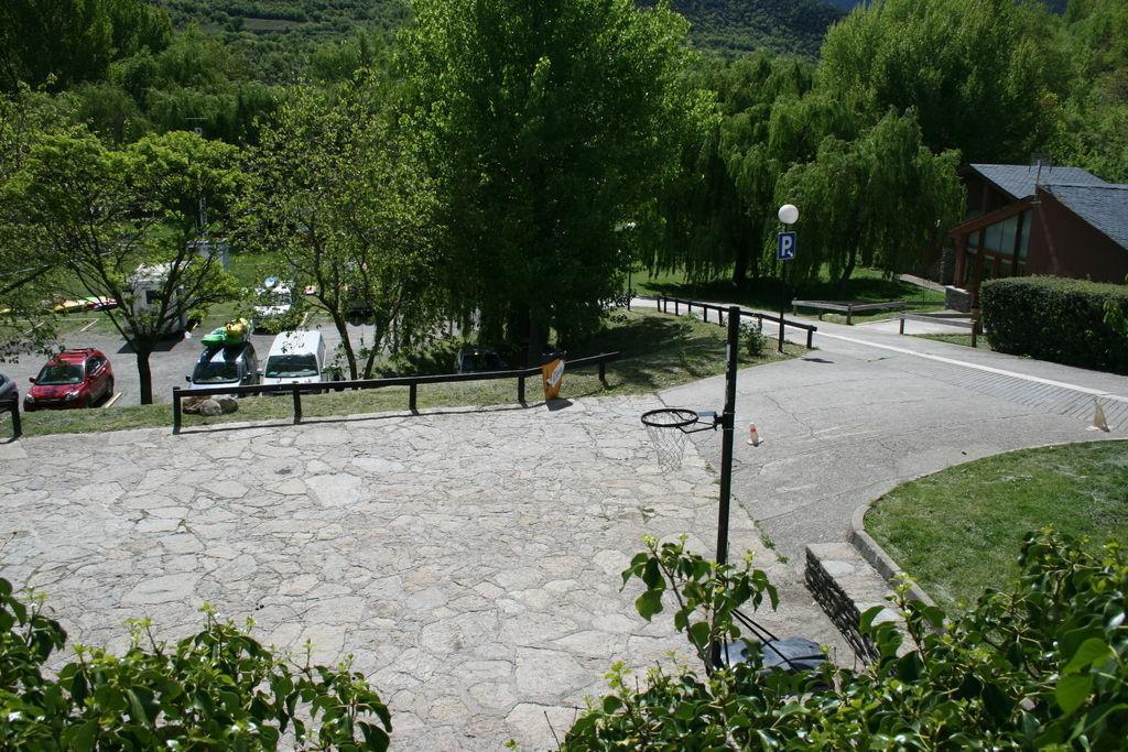 Alberg Escola de Piragüisme de Sort Exterior foto