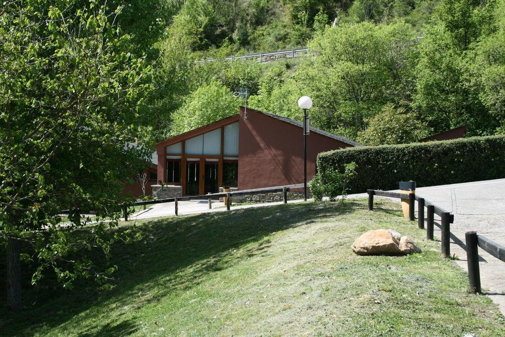 Alberg Escola de Piragüisme de Sort Exterior foto