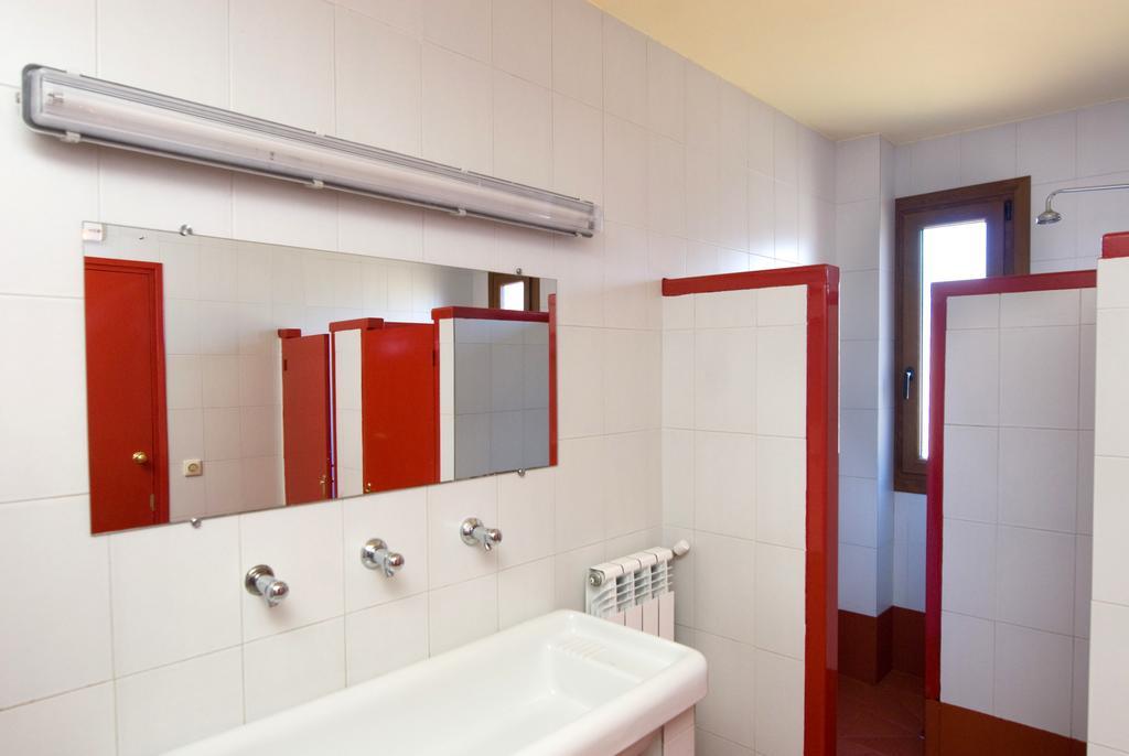 Alberg Escola de Piragüisme de Sort Habitación foto